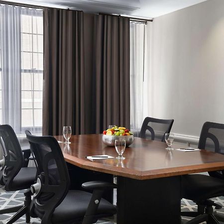Hotel Phillips Kansas City, Curio Collection By Hilton Εξωτερικό φωτογραφία
