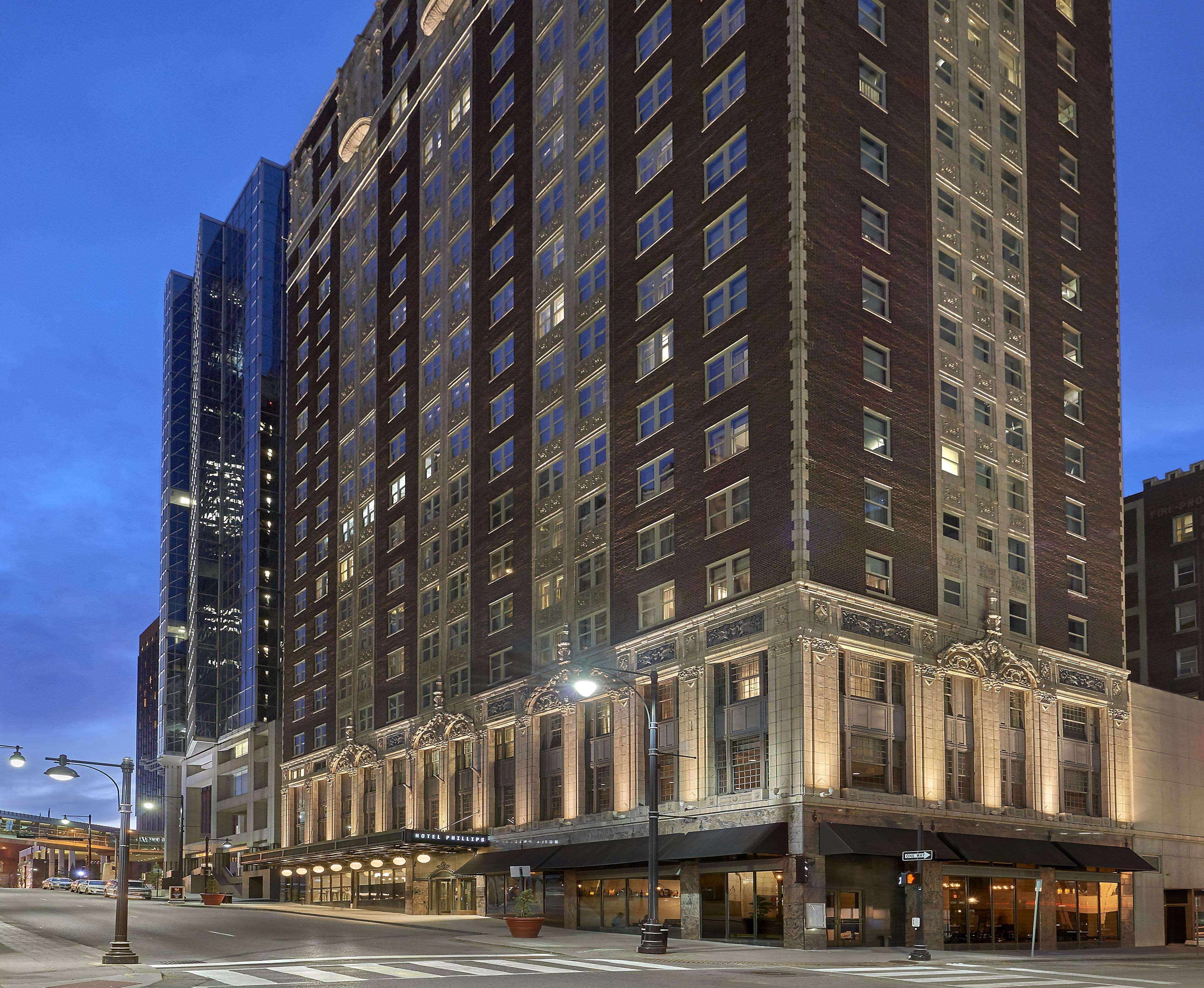 Hotel Phillips Kansas City, Curio Collection By Hilton Εξωτερικό φωτογραφία