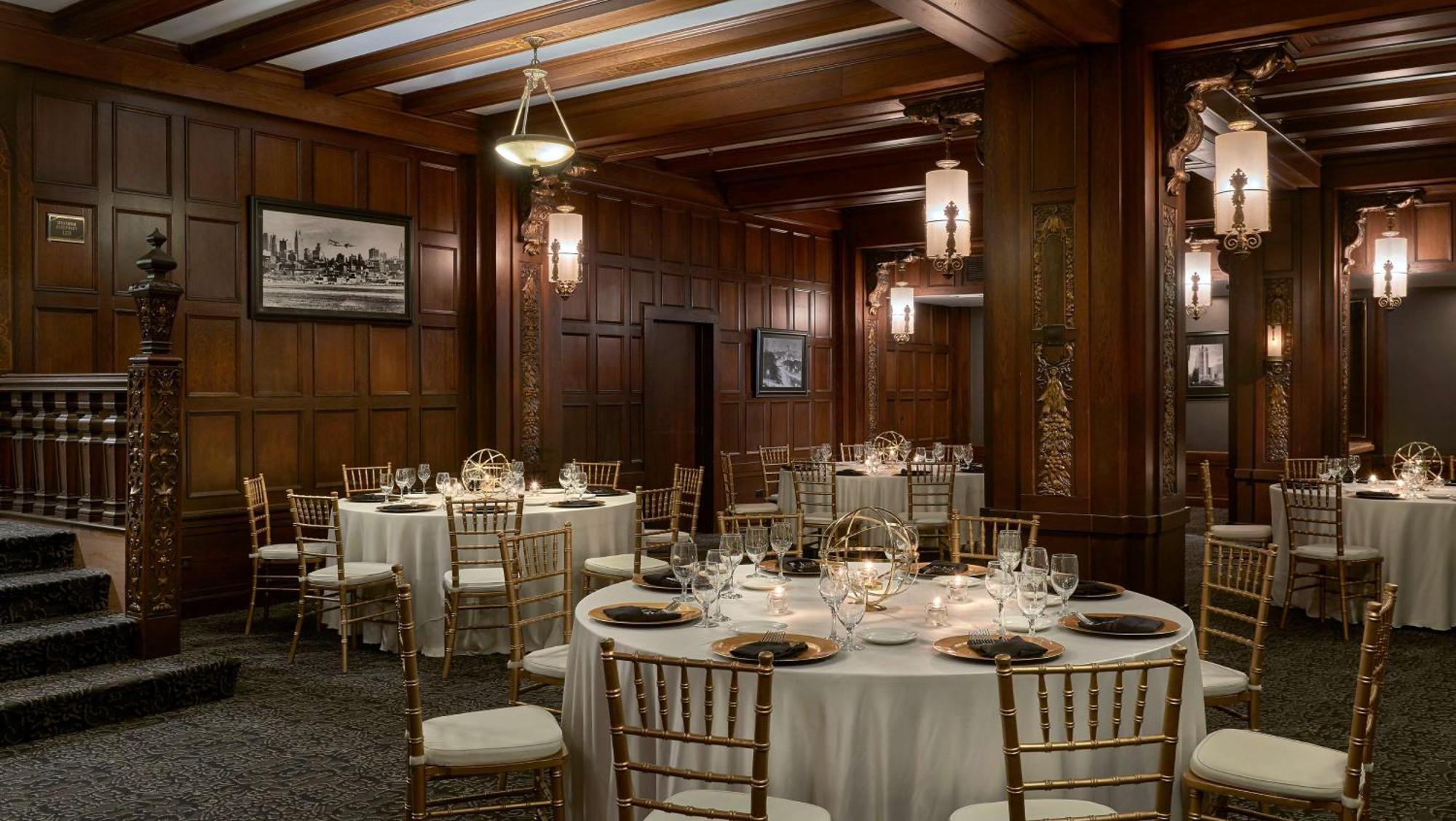 Hotel Phillips Kansas City, Curio Collection By Hilton Εξωτερικό φωτογραφία