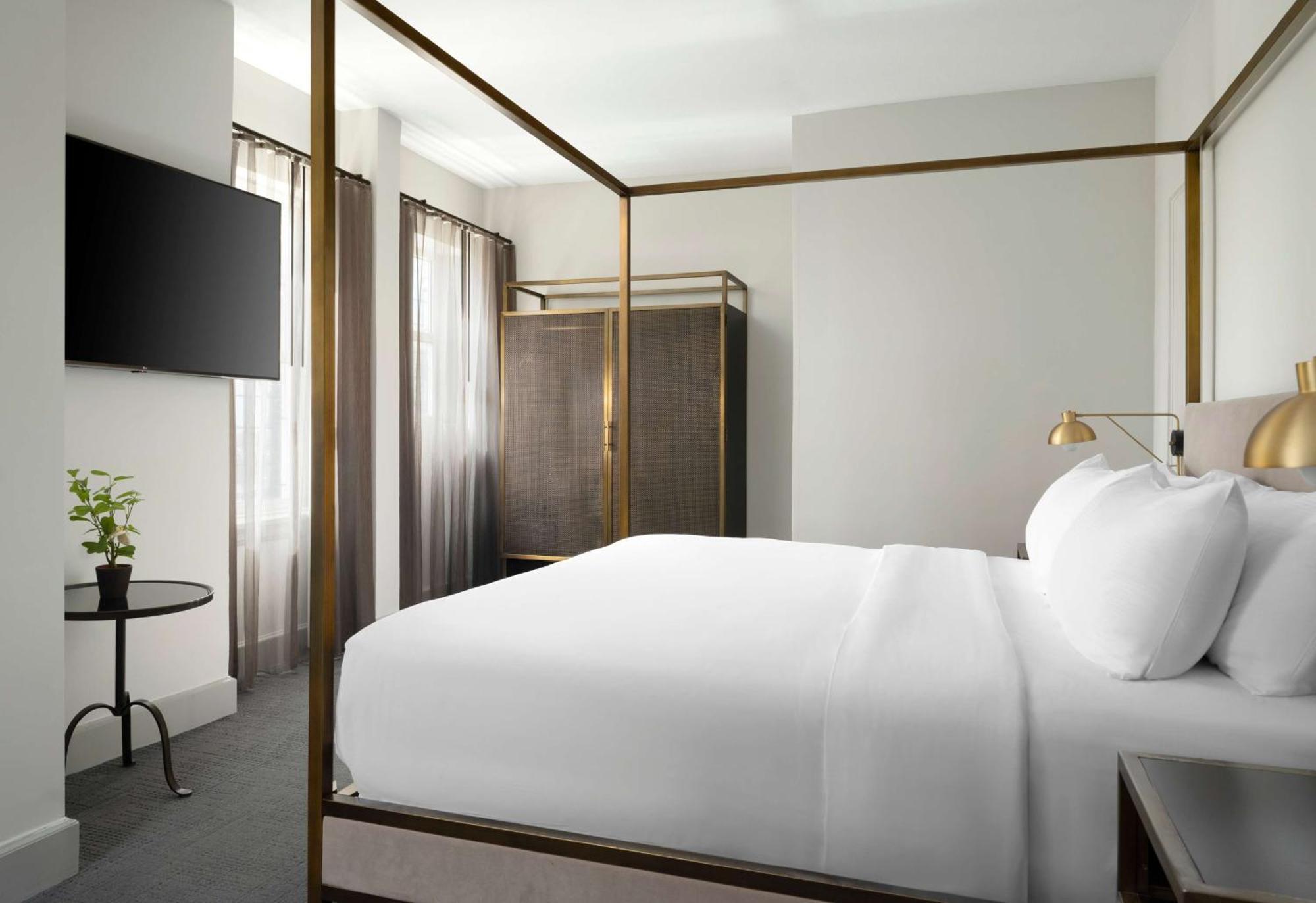 Hotel Phillips Kansas City, Curio Collection By Hilton Εξωτερικό φωτογραφία