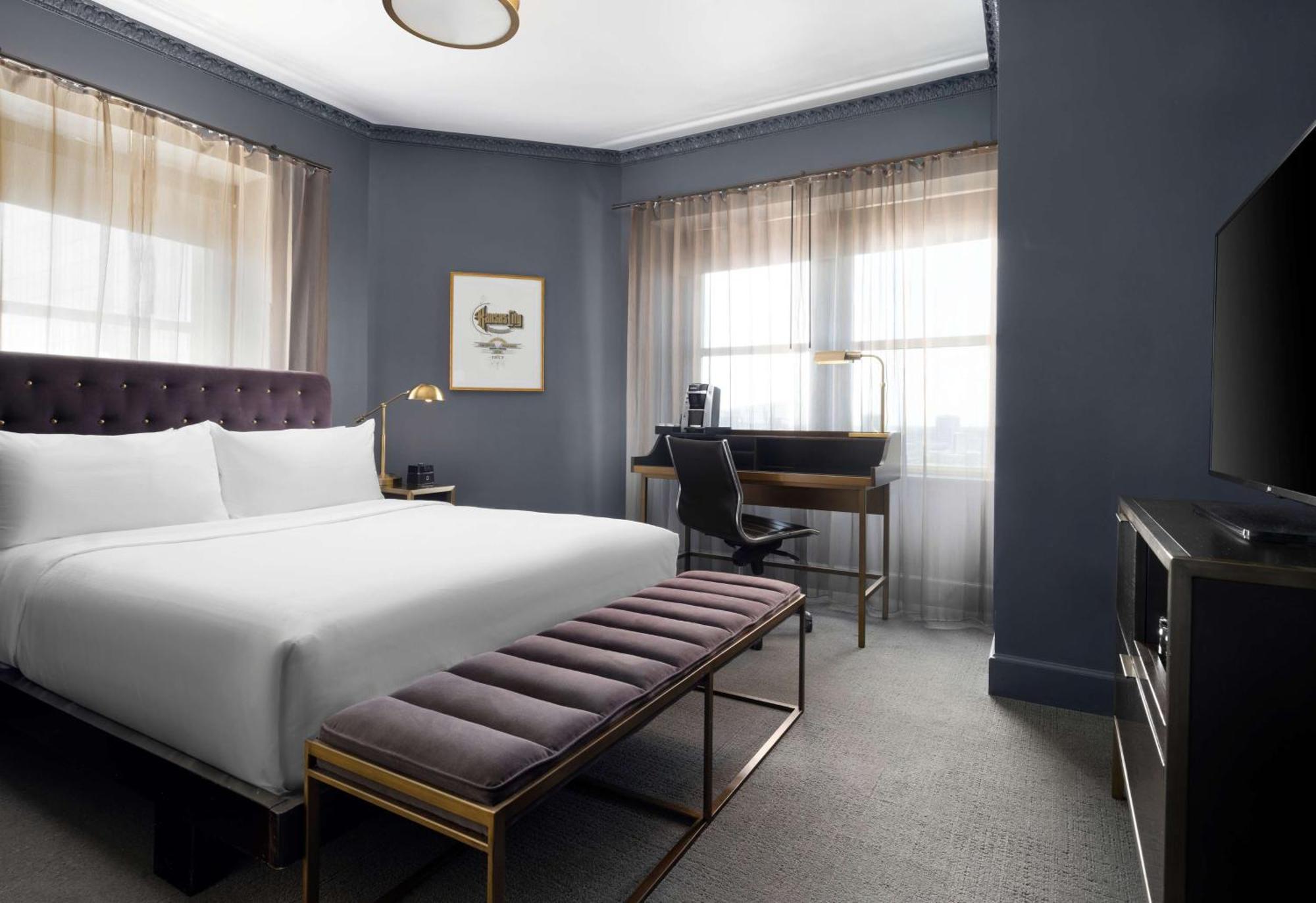 Hotel Phillips Kansas City, Curio Collection By Hilton Εξωτερικό φωτογραφία