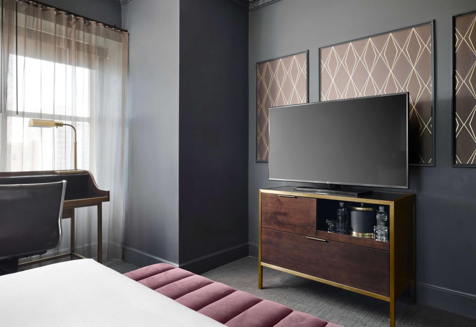 Hotel Phillips Kansas City, Curio Collection By Hilton Εξωτερικό φωτογραφία