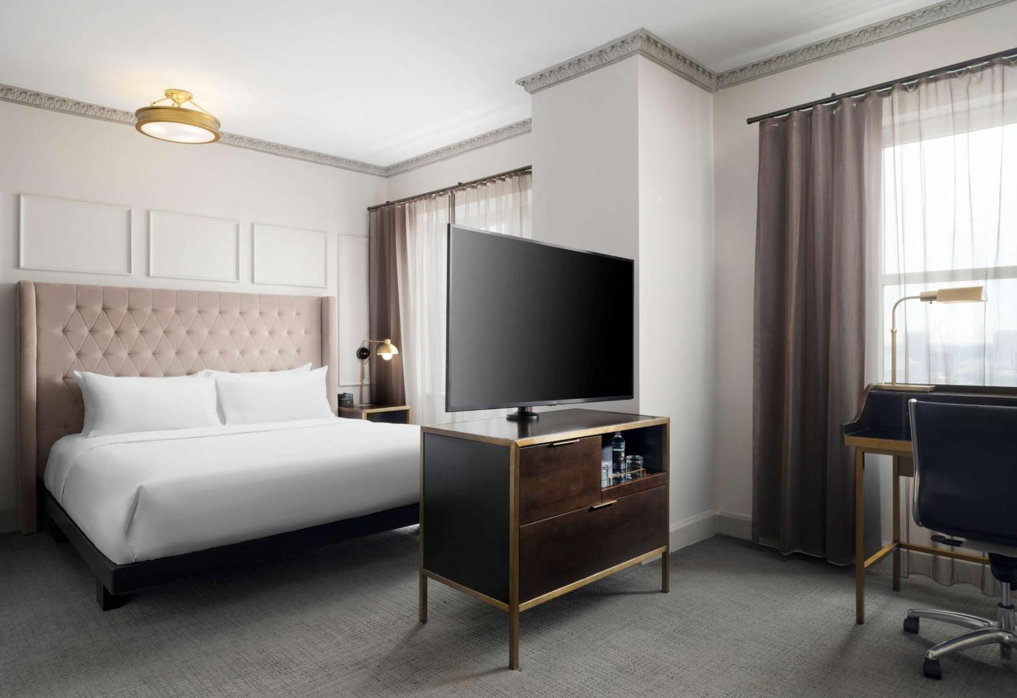 Hotel Phillips Kansas City, Curio Collection By Hilton Εξωτερικό φωτογραφία