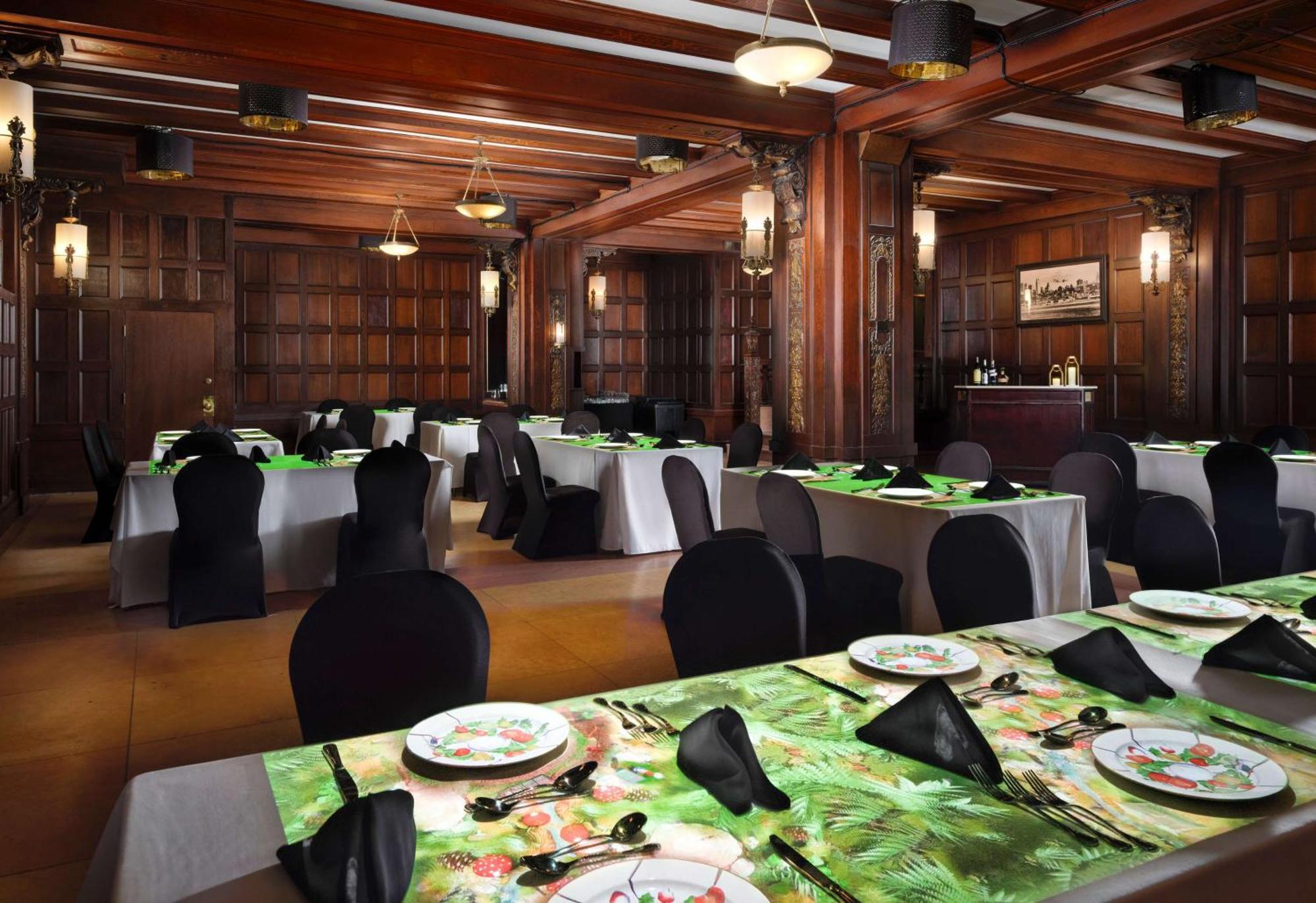 Hotel Phillips Kansas City, Curio Collection By Hilton Εξωτερικό φωτογραφία