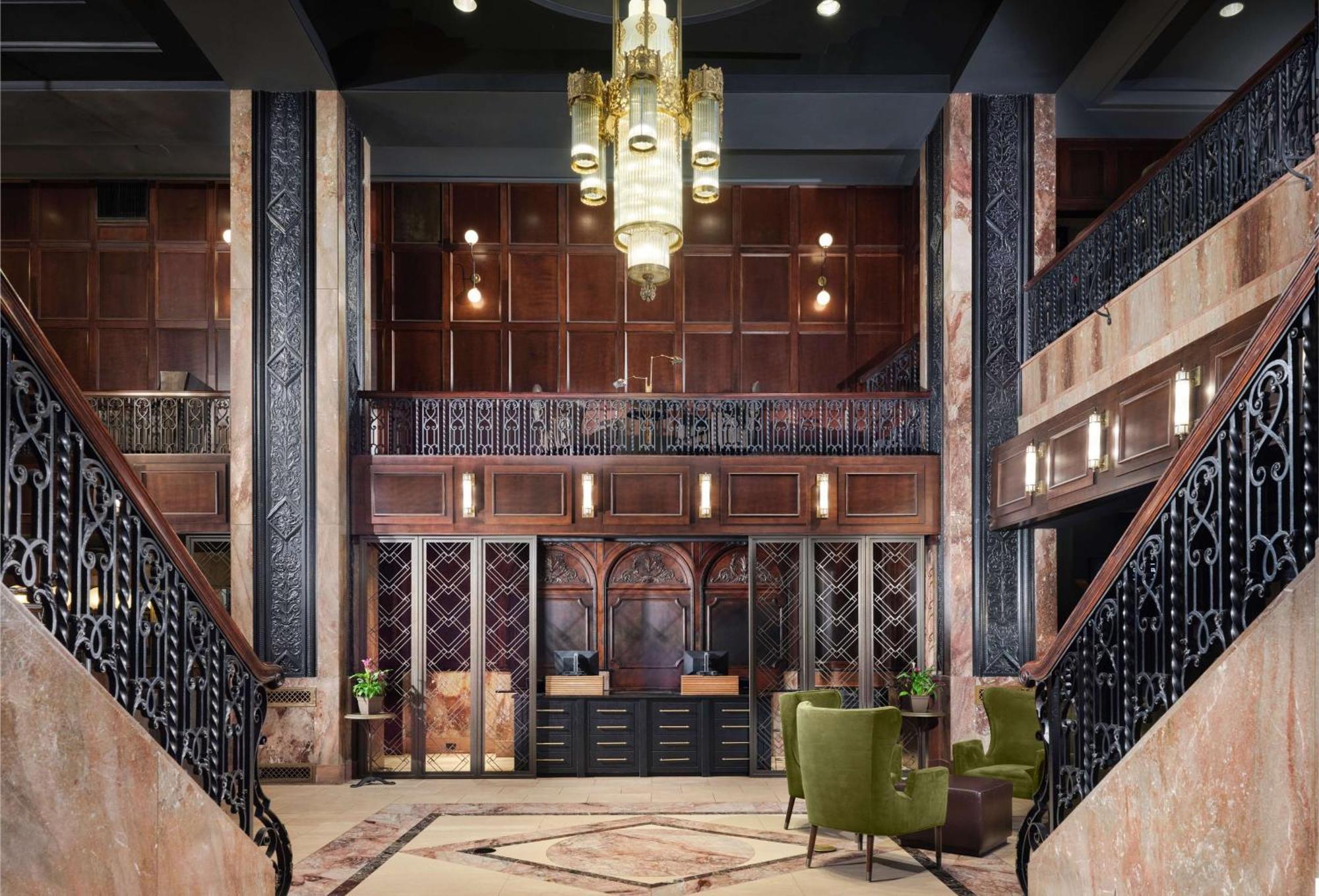 Hotel Phillips Kansas City, Curio Collection By Hilton Εξωτερικό φωτογραφία